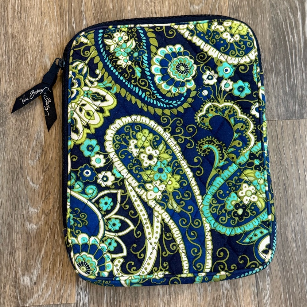 NWOT Vera Bradley Rhythm and Blues IPad/Tablet Case